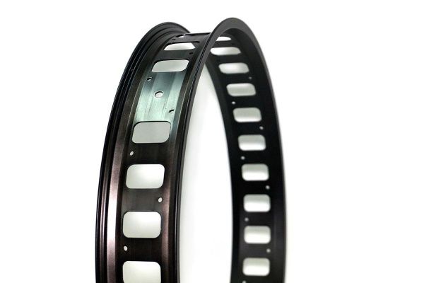 Обод MX-80S 24*32H, 80MM (Fatbike)шир-83,5мм,пос.шир-82мм,выс-22,5мм, черный с отверстиями